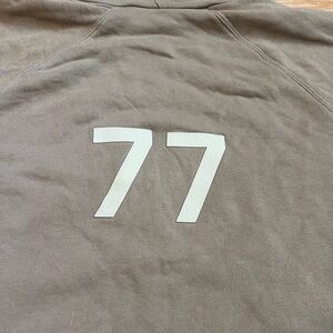 Essentials Fear Of God 77 3/4 sleeve sweatshirt